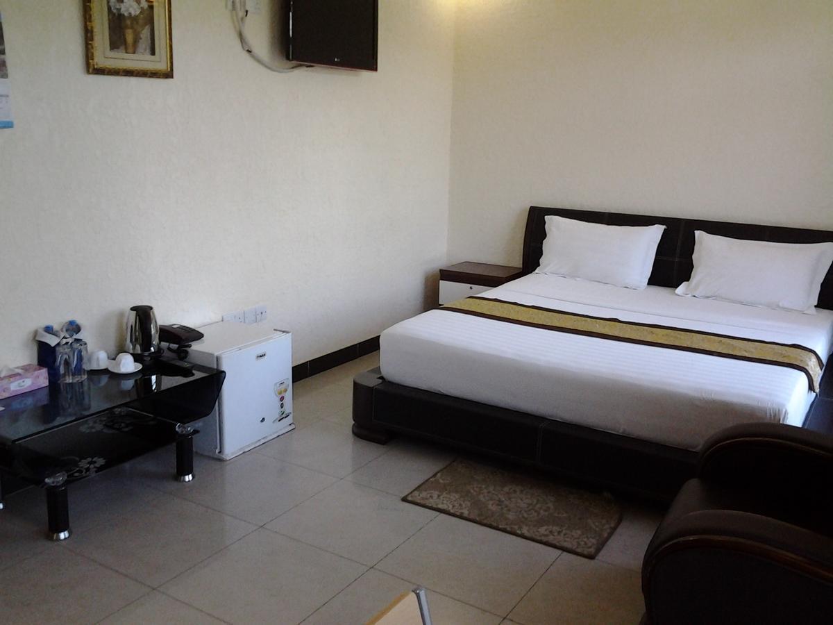 Best Point Hotel Дар ес Саалам Стая снимка