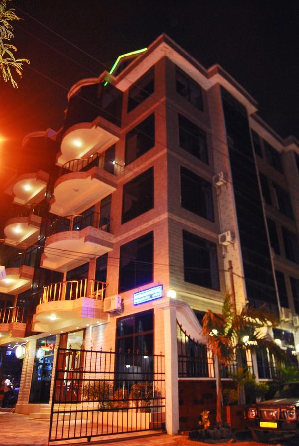 Best Point Hotel Дар ес Саалам Екстериор снимка