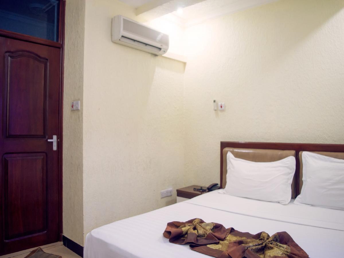 Best Point Hotel Дар ес Саалам Екстериор снимка